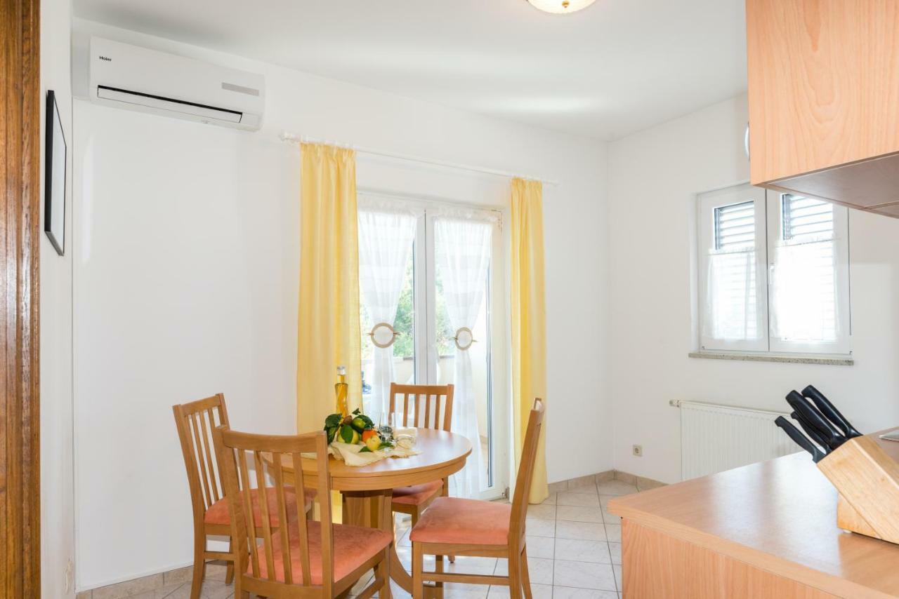 Apartments Victoria Zadar Bagian luar foto