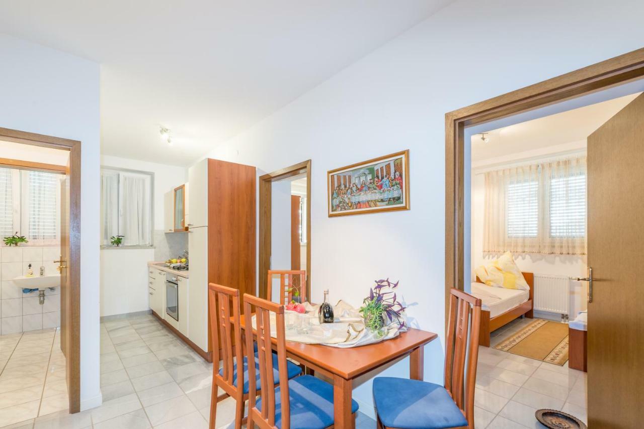 Apartments Victoria Zadar Bagian luar foto